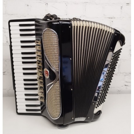 Accordion Sabbatini 120 basses