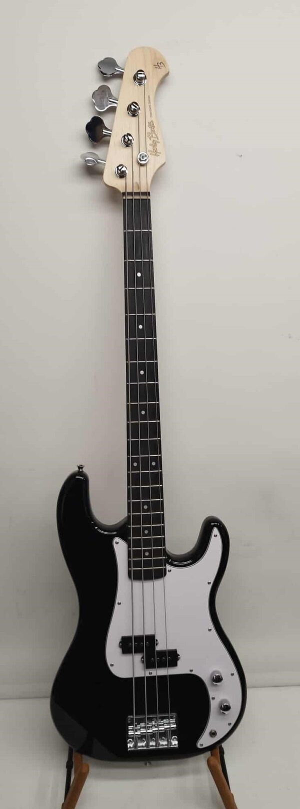 Basskitarr Harley Benton