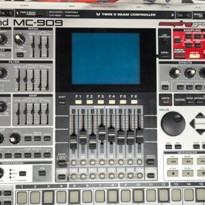 Roland mc-909